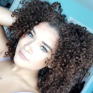 Meet your Posher, Amaya